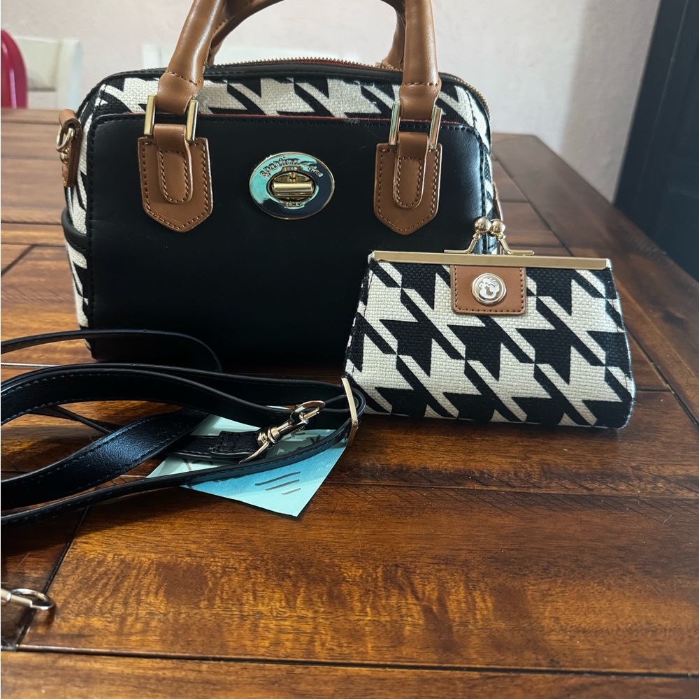 Spartina 449 Black and Tan Bag and Wallet Set